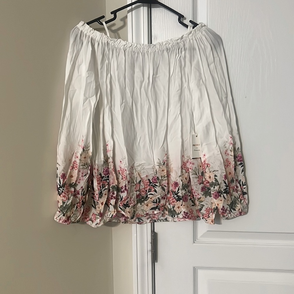 Cold shoulder flowy summer top with floral design
